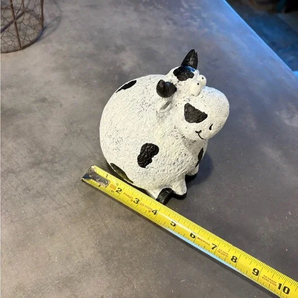 Cow Decor - Picture 3 of 5